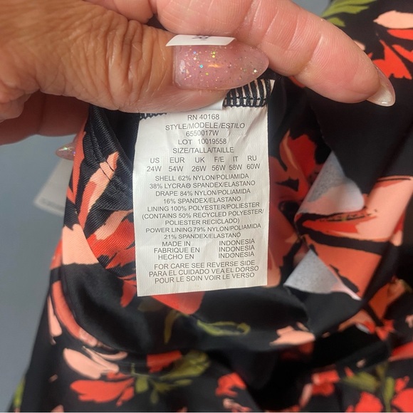 NEW Trimshaper Floral Print PLUS Size 24W Swimsuit Modest - Picture 7 of 8